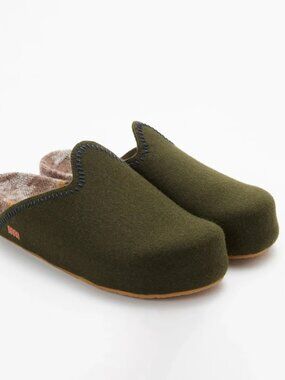 Commbi The Woolie Burro in Forest Elf Green, Size 8 Women